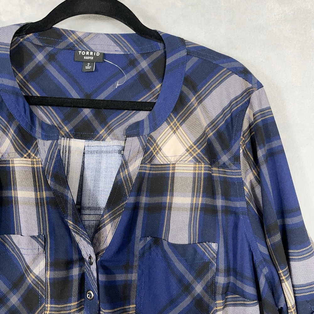 Torrid Harper Tunic Top Womens 2 Blue Plaid Roll Tab Sleeve Blouse Office Casual - Picture 2 of 12